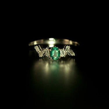 18k white gold stackable ring with 0.25ct natural oval alexandrite and six baguette diamonds